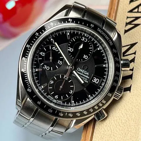 Omega Speedmaster Date 32105000 40mm Stainless steel Black 2