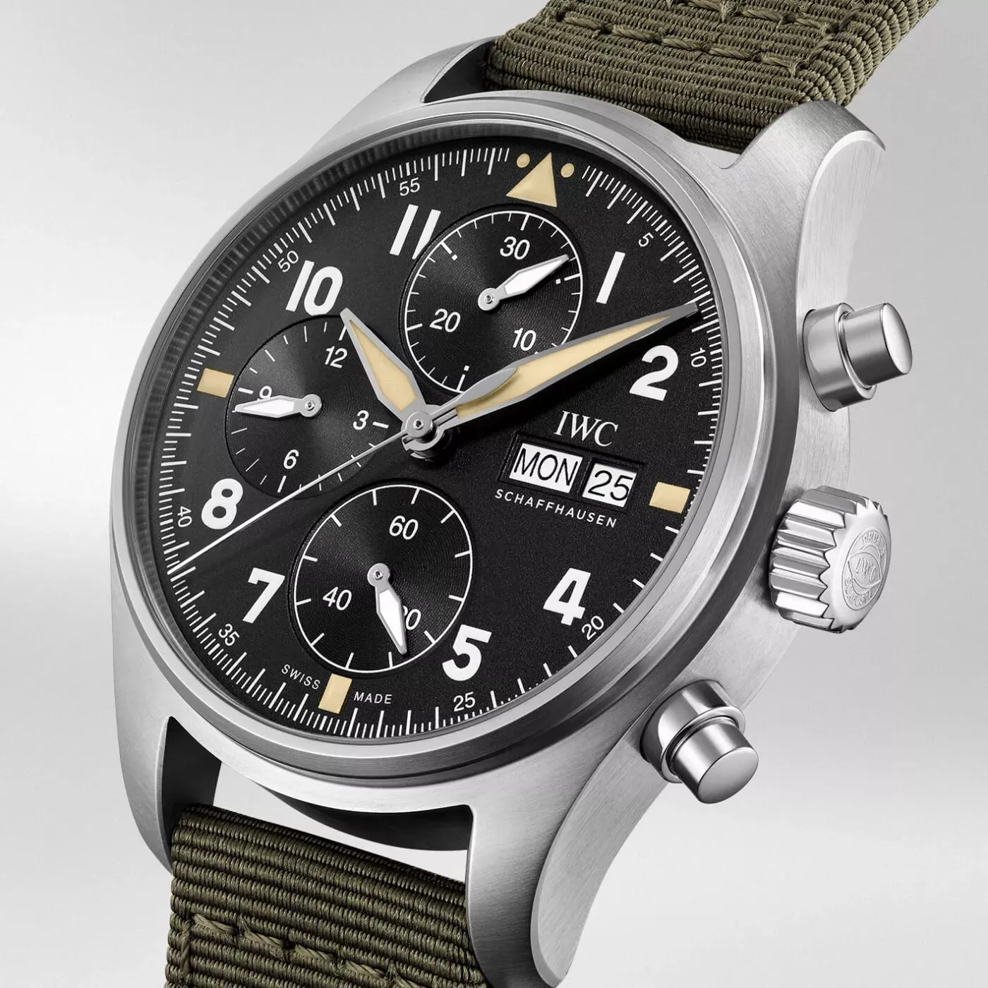 IWC Pilot IW387901 41.1mm Stainless steel Black