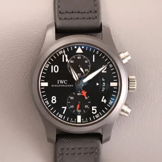 IWC Pilot IW388001 Ceramic Black