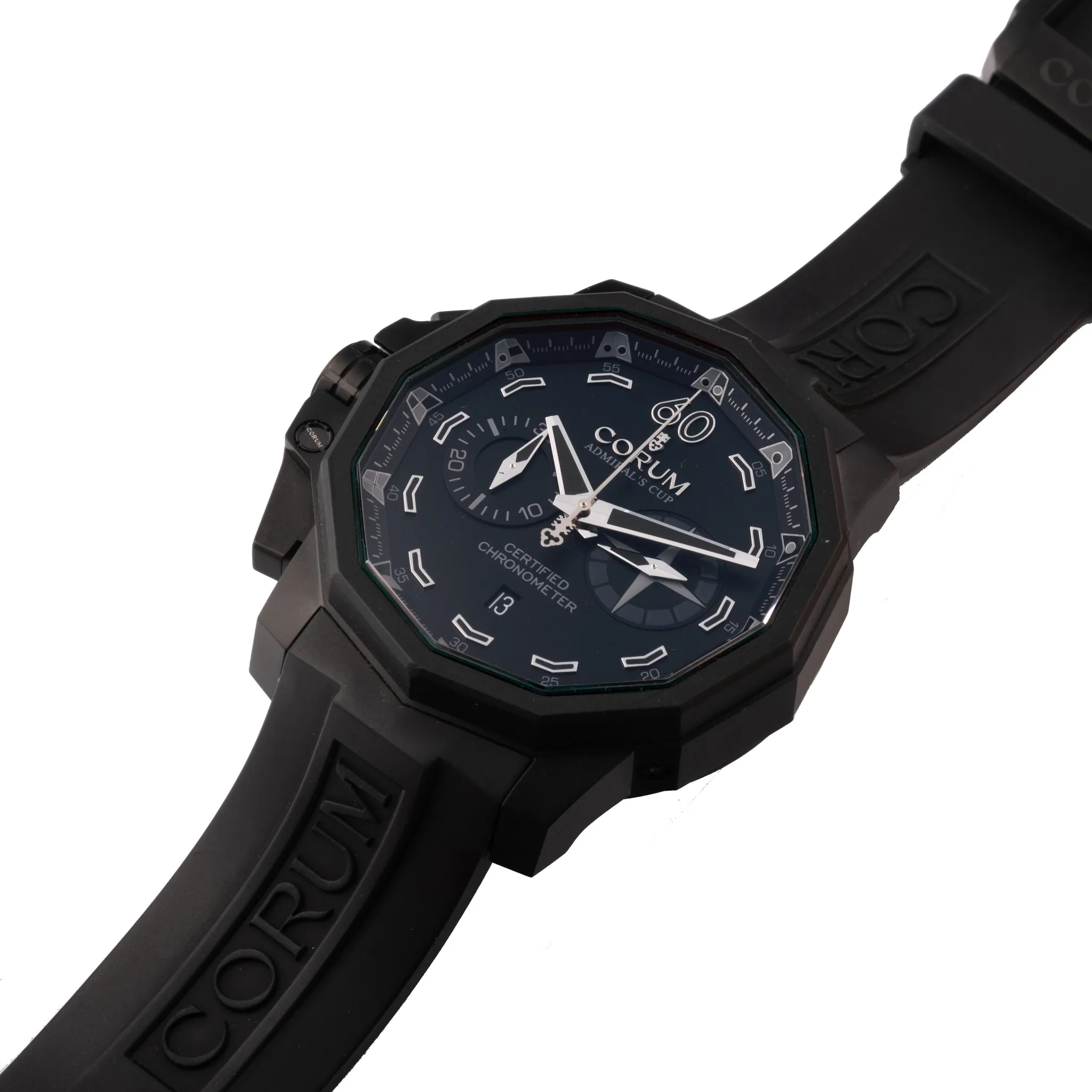 Corum Admiral's Cup 50 LHS 753.231.95/0371 AN13 50mm Titanium and Black DLC 2