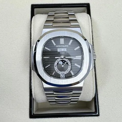 Patek Philippe Nautilus 5726/1A-001 40.5mm Stainless steel Black