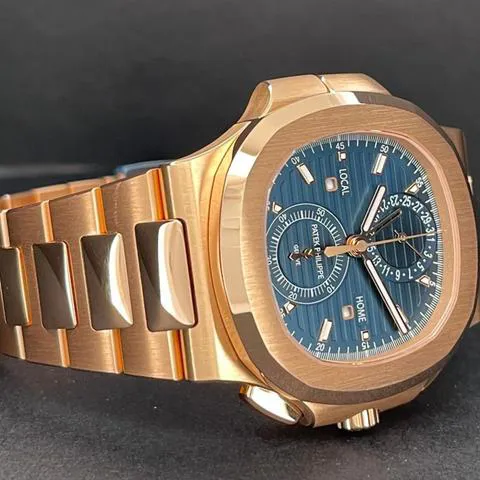 Patek Philippe Nautilus 5990/1R-001 40.5mm Rose gold Blue 2