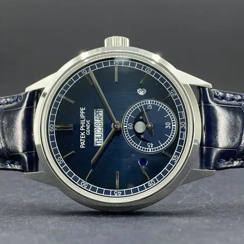 Patek Philippe Perpetual Calendar 5236P-001 41.5mm Platinum Blue