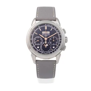 Patek Philippe Perpetual Calendar Chronograph 5270G-014 White gold Blue