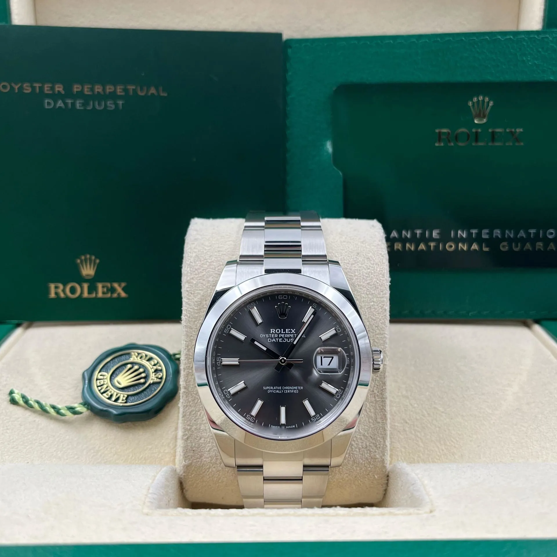 Rolex Datejust 41 126300-0007 41mm Oystersteel Gray 6