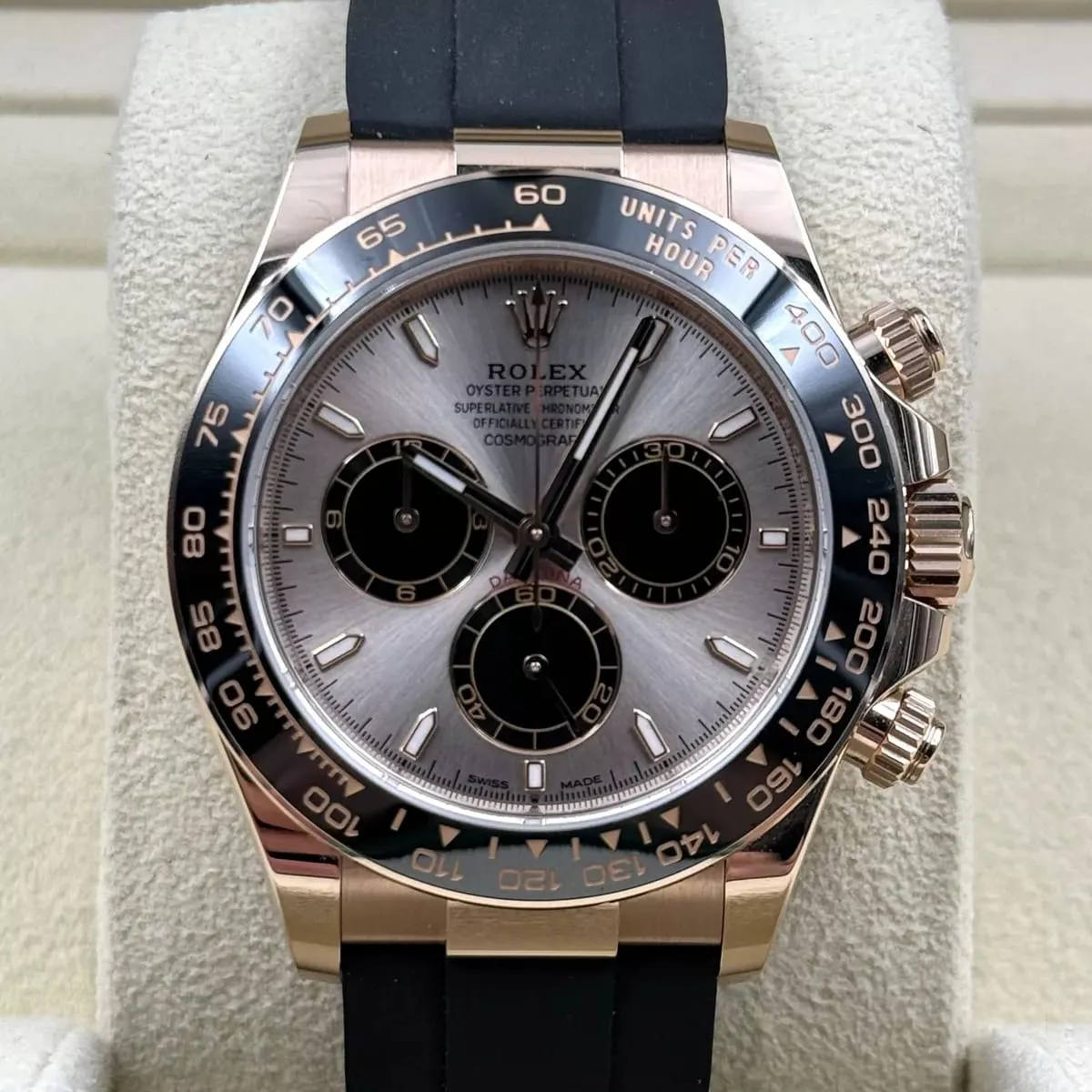 Rolex Daytona 126515LN-0006 40mm Everose gold Beige