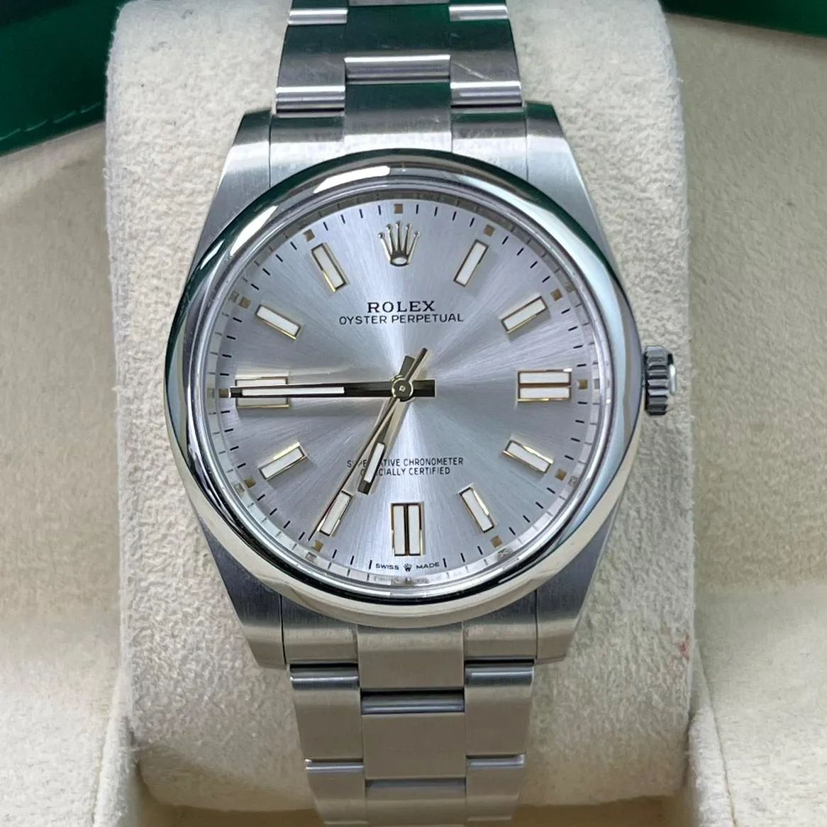 Rolex Oyster Perpetual 124300-0001 41mm Oystersteel Silver