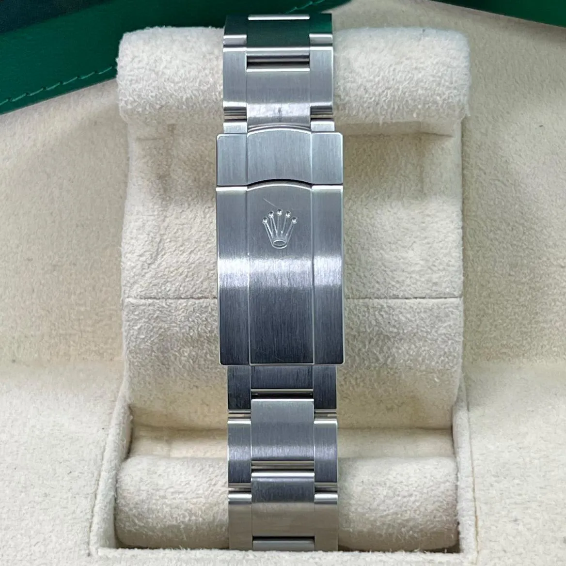 Rolex Oyster Perpetual 124300-0001 41mm Oystersteel Silver 2