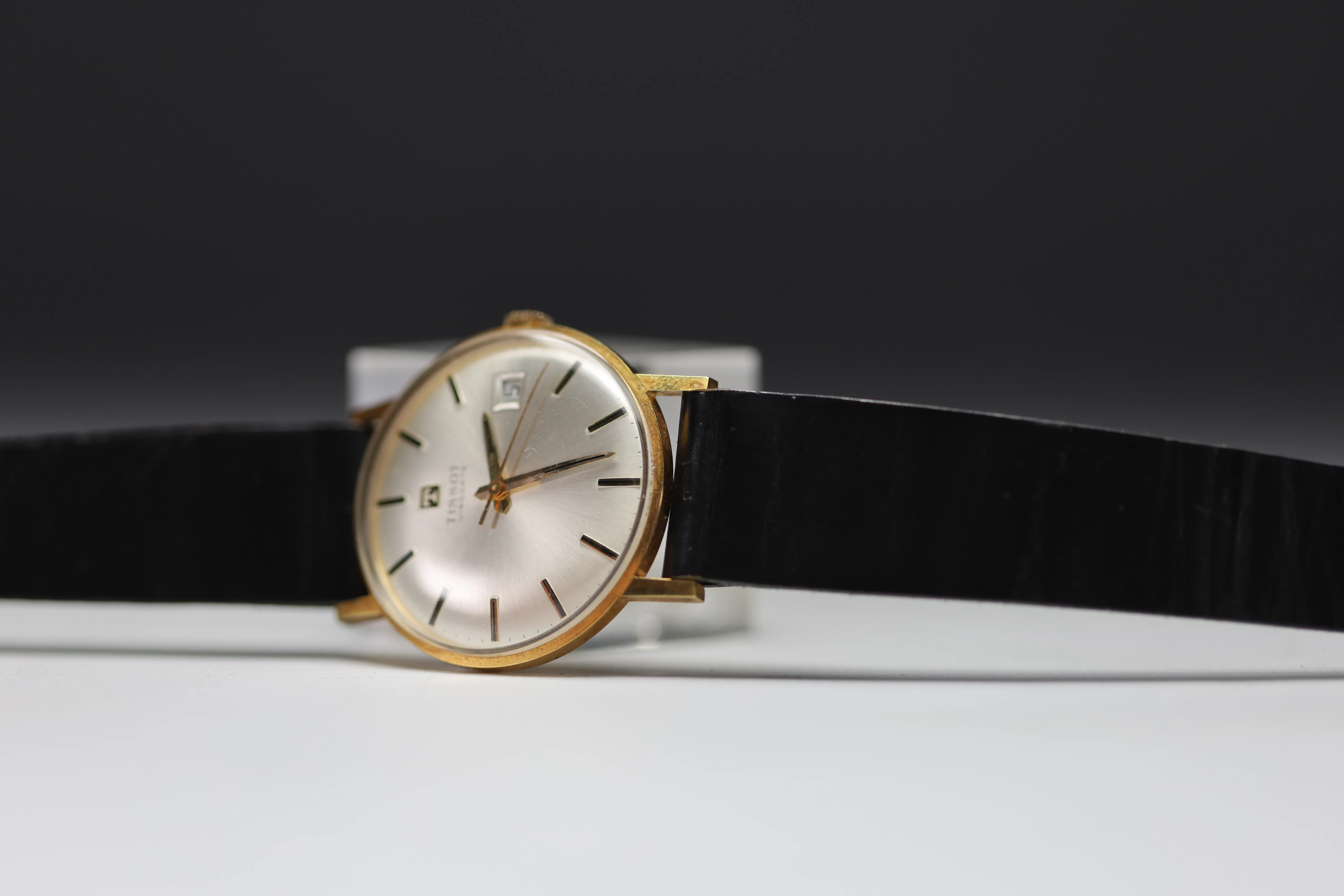 Tissot Visodate 26mm Yellow gold 1