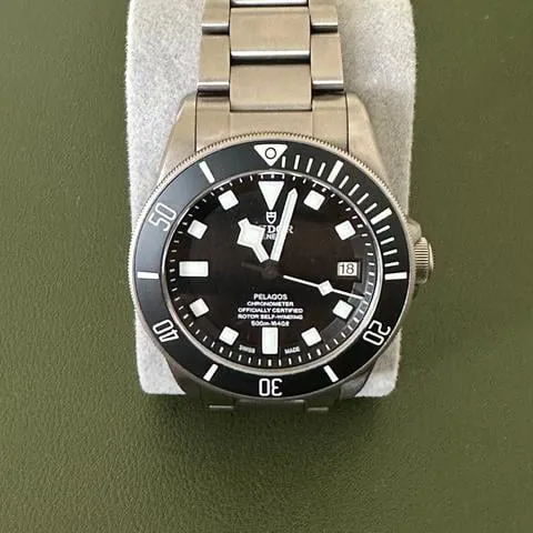 Tudor Pelagos 25600T nullmm Titanium Black 5