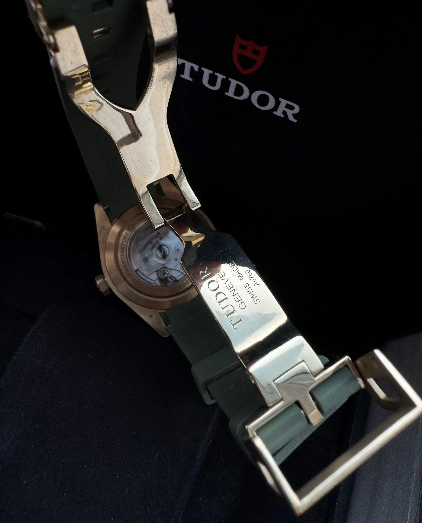 Tudor Black Bay M79018V-0001 39mm Yellow gold Green 7