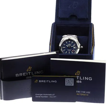 Breitling Avenger A17318 43mm Stainless steel Blue 2