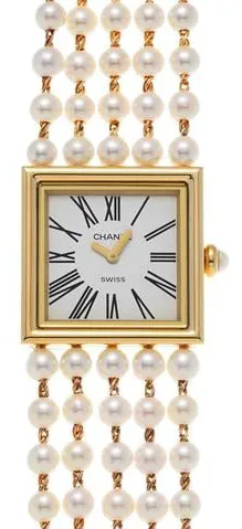 Chanel Mademoiselle 23mm Yellow gold White