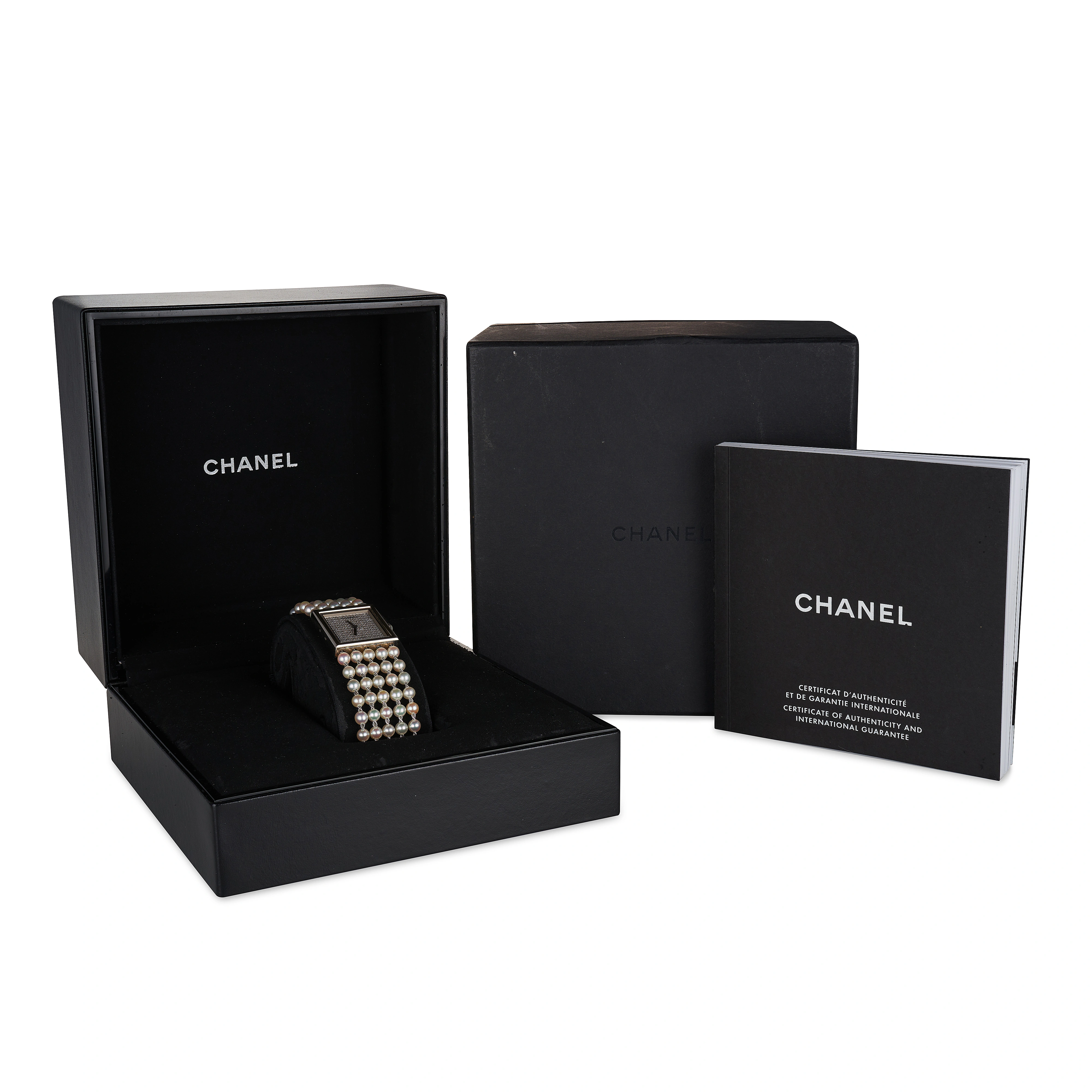 Chanel Mademoiselle nullmm White gold Pave diamond-set 2