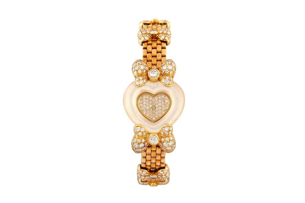 Chopard Heart 438 1 25mm Yellow gold, mother-of-pearl and diamond-set Gold and diamond