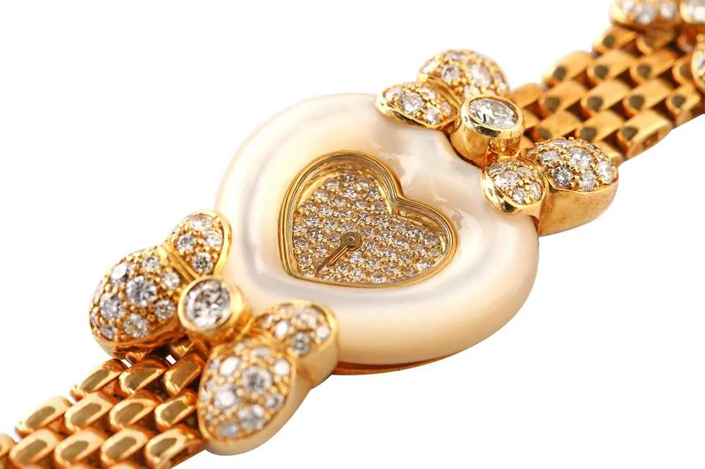Chopard Heart 438 1 25mm Yellow gold, mother-of-pearl and diamond-set Gold and diamond 4