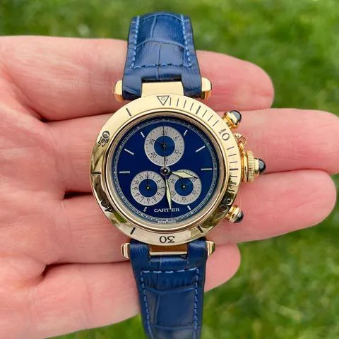 Cartier Pasha 1353 36mm Yellow gold Blue 3