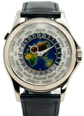 Patek Philippe World Time 5131G-001 39.5mm White gold Silver