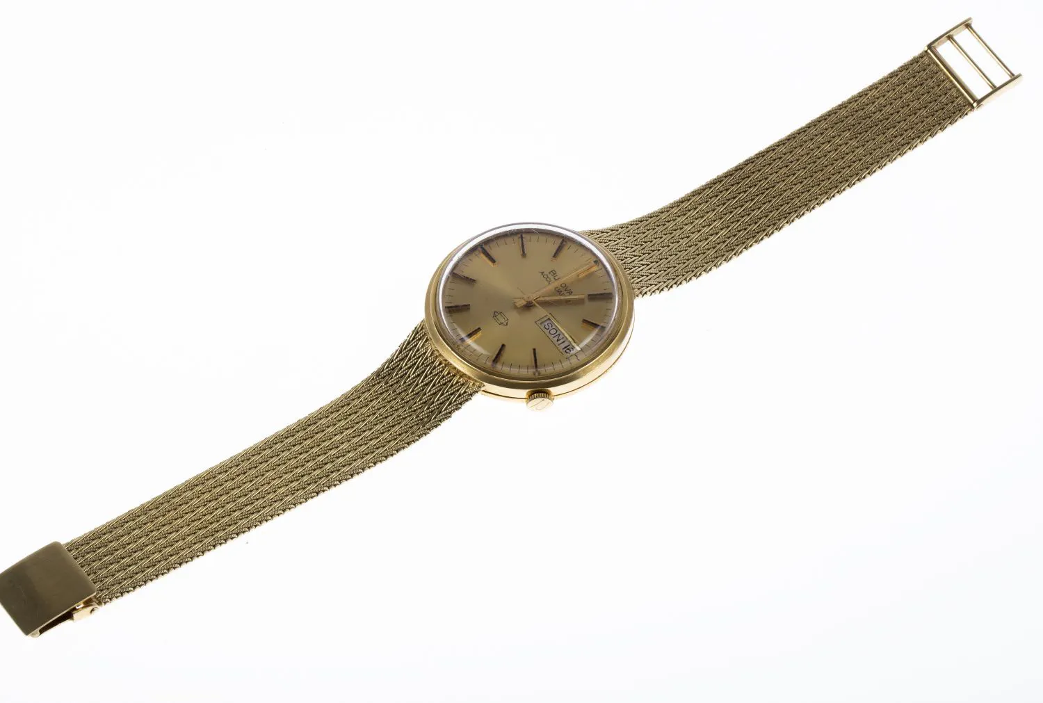 Bulova Accuquartz 34mm Yellow gold Golden 1