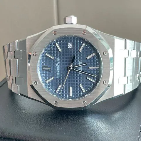 Audemars Piguet Royal Oak 15300ST.OO.1220ST.02 39mm Stainless steel Blue 1