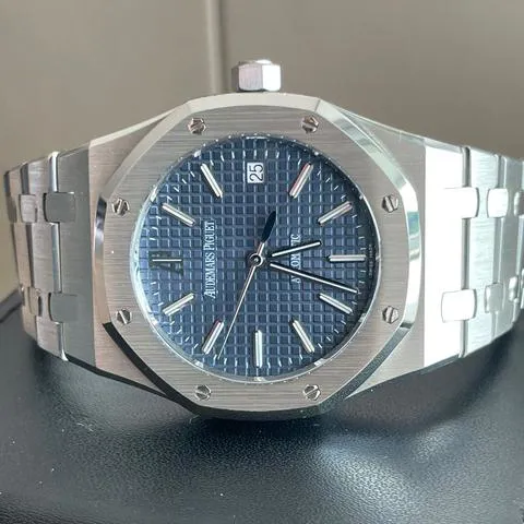 Audemars Piguet Royal Oak 15300ST.OO.1220ST.02 39mm Stainless steel Blue 3