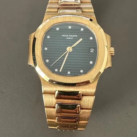 Patek Philippe Nautilus 3800/1 37mm Yellow gold Blue