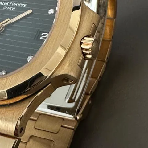 Patek Philippe Nautilus 3800/1 37mm Yellow gold Blue 2