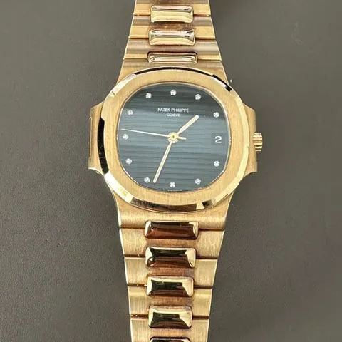 Patek Philippe Nautilus 3800/1 37mm Yellow gold Blue 14