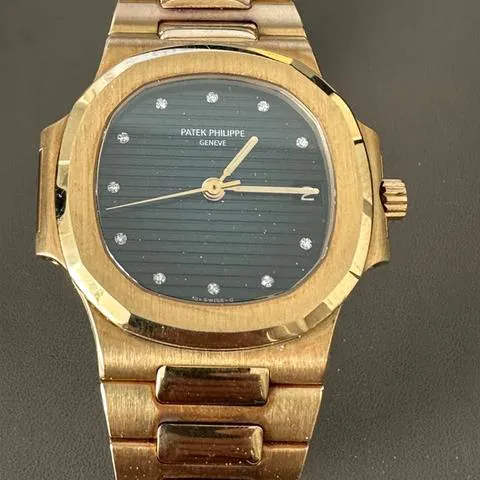 Patek Philippe Nautilus 3800/1 37mm Yellow gold Blue 20