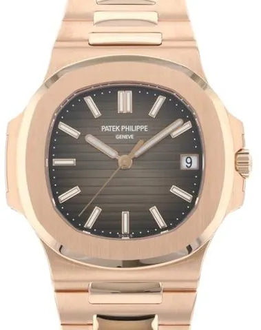 Patek Philippe Nautilus 5711/1R-001 40mm Rose gold Brown