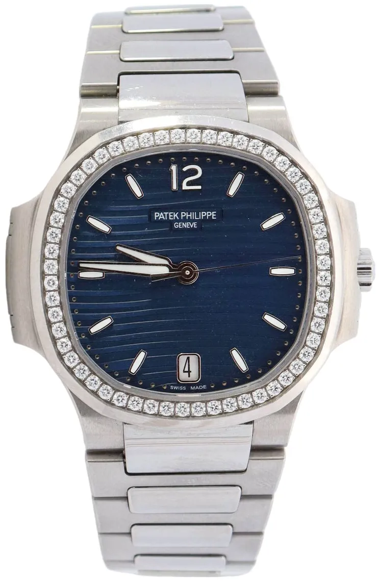Patek Philippe Nautilus 7118/1A-010 35mm Stainless steel Blue