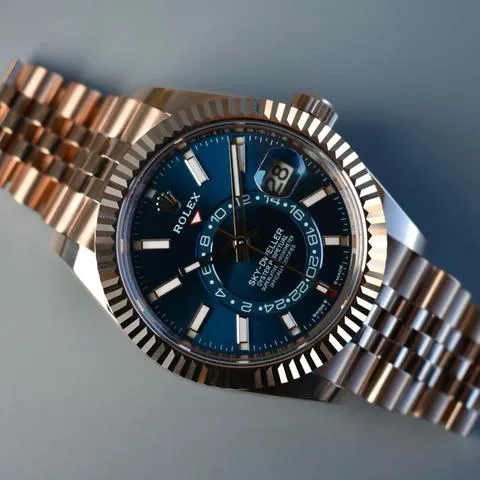 Rolex Sky-Dweller 336935 42mm Rose gold Blue