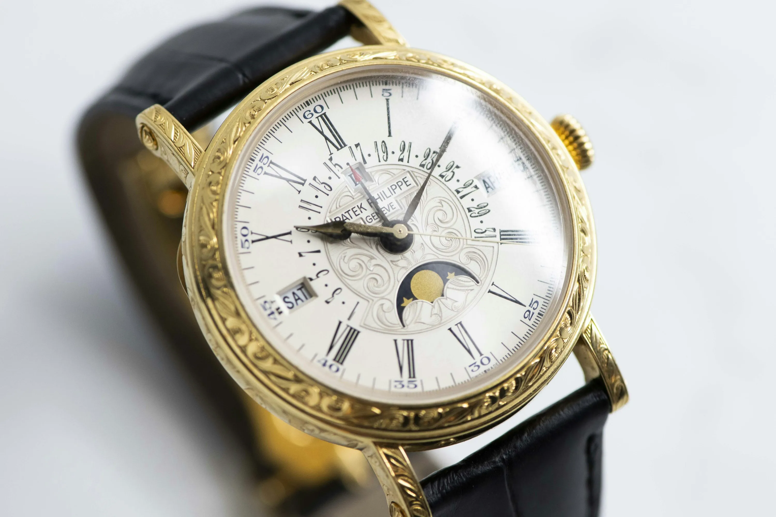 Patek Philippe Perpetual Calendar 5160J 38mm Yellow gold Silver 2