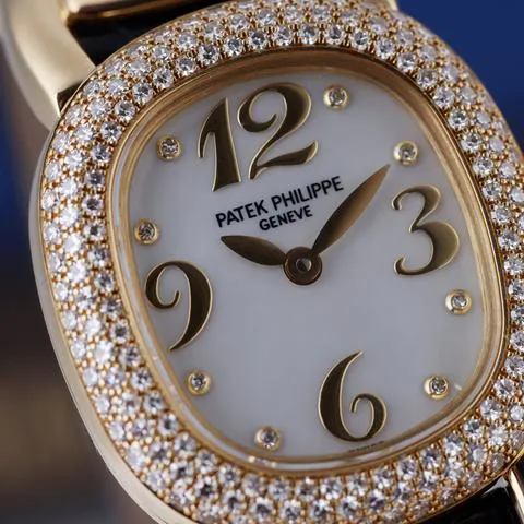 Patek Philippe Golden Ellipse 4831J 23mm Yellow gold Mother-of-pearl 2