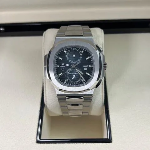 Patek Philippe Nautilus 5990/1A-011 40.5mm Stainless steel Blue