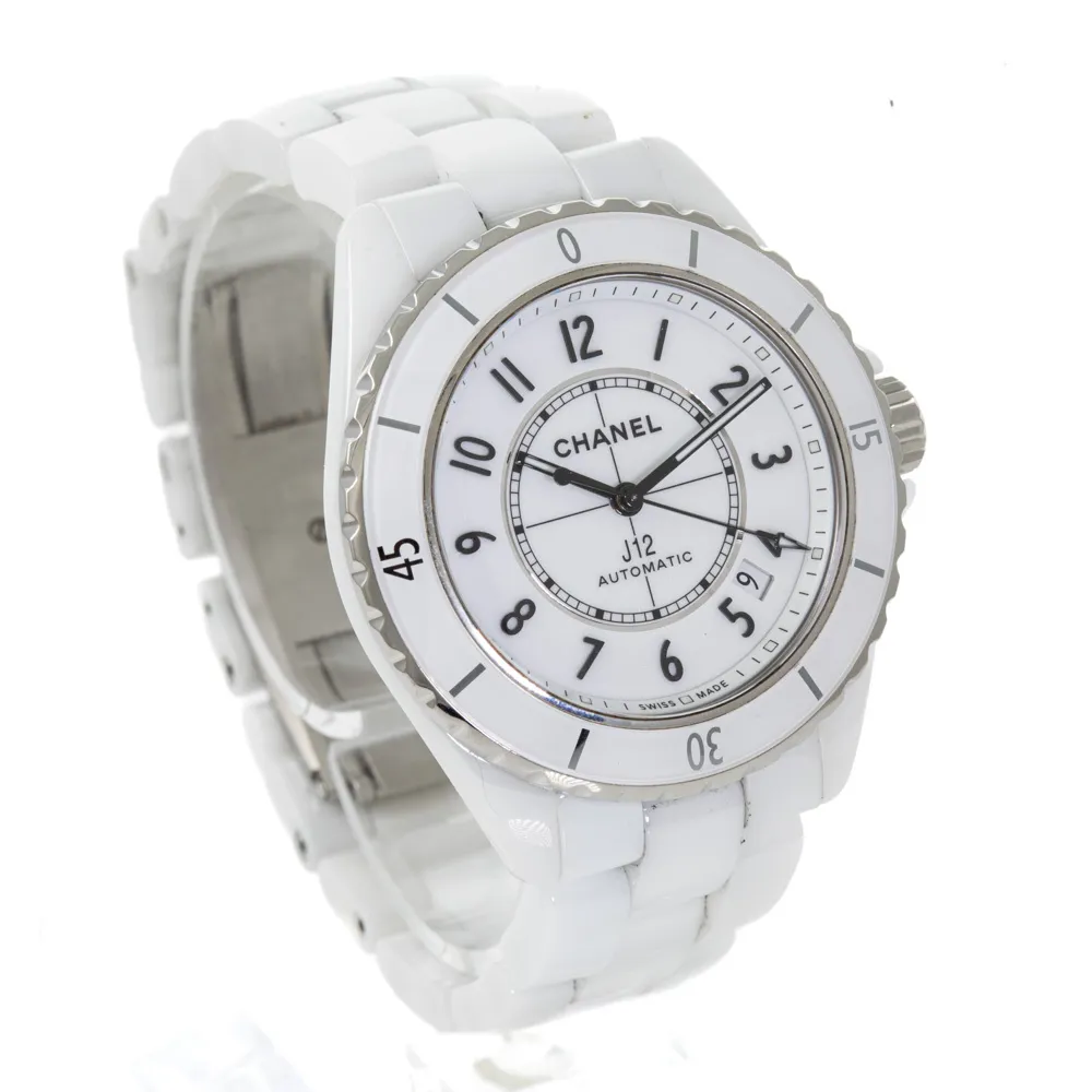 Chanel J12 H5700 38mm Ceramic and steel White 1