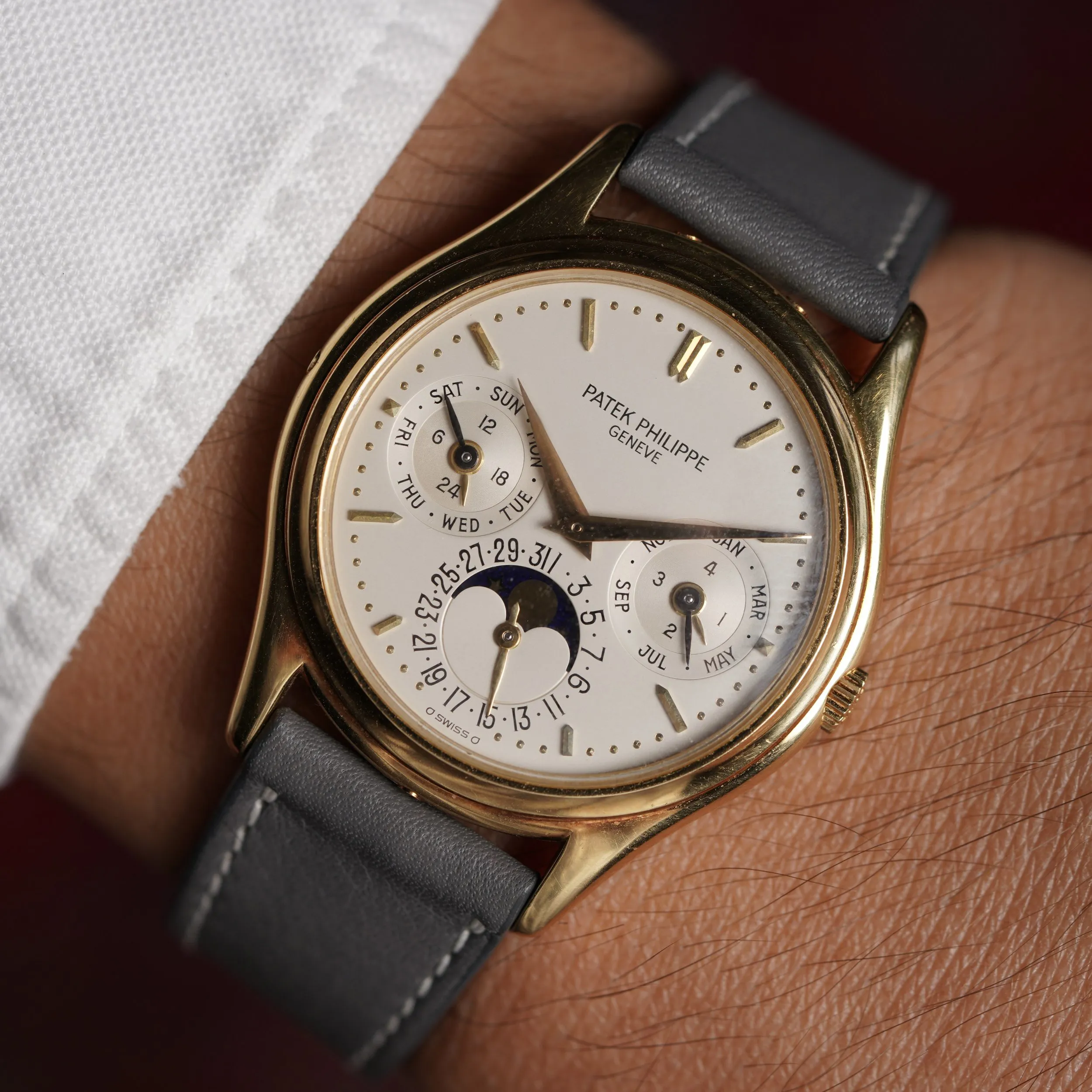 Patek Philippe Perpetual Calendar 3940J 36mm Yellow gold Yellow gold