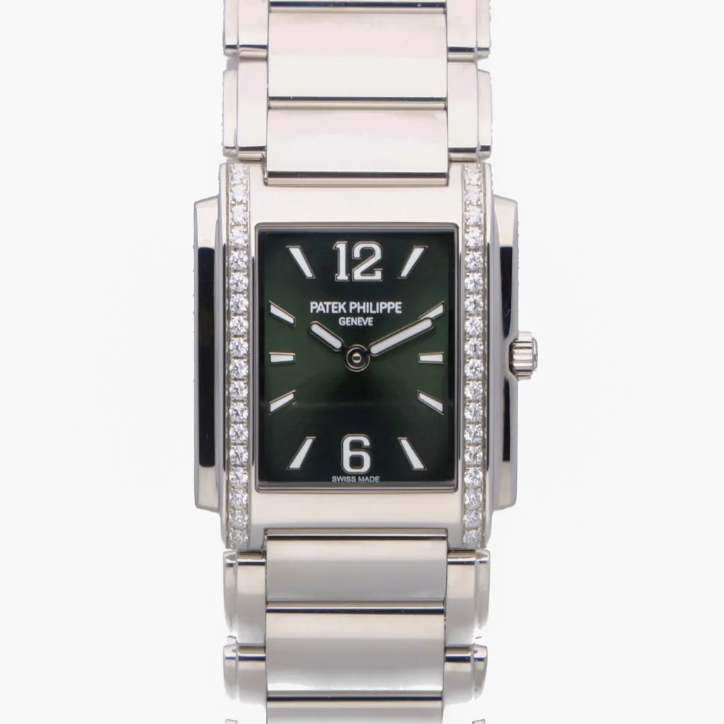 Patek Philippe Twenty~4 4910/1200A-11 25mm Stainless steel Green