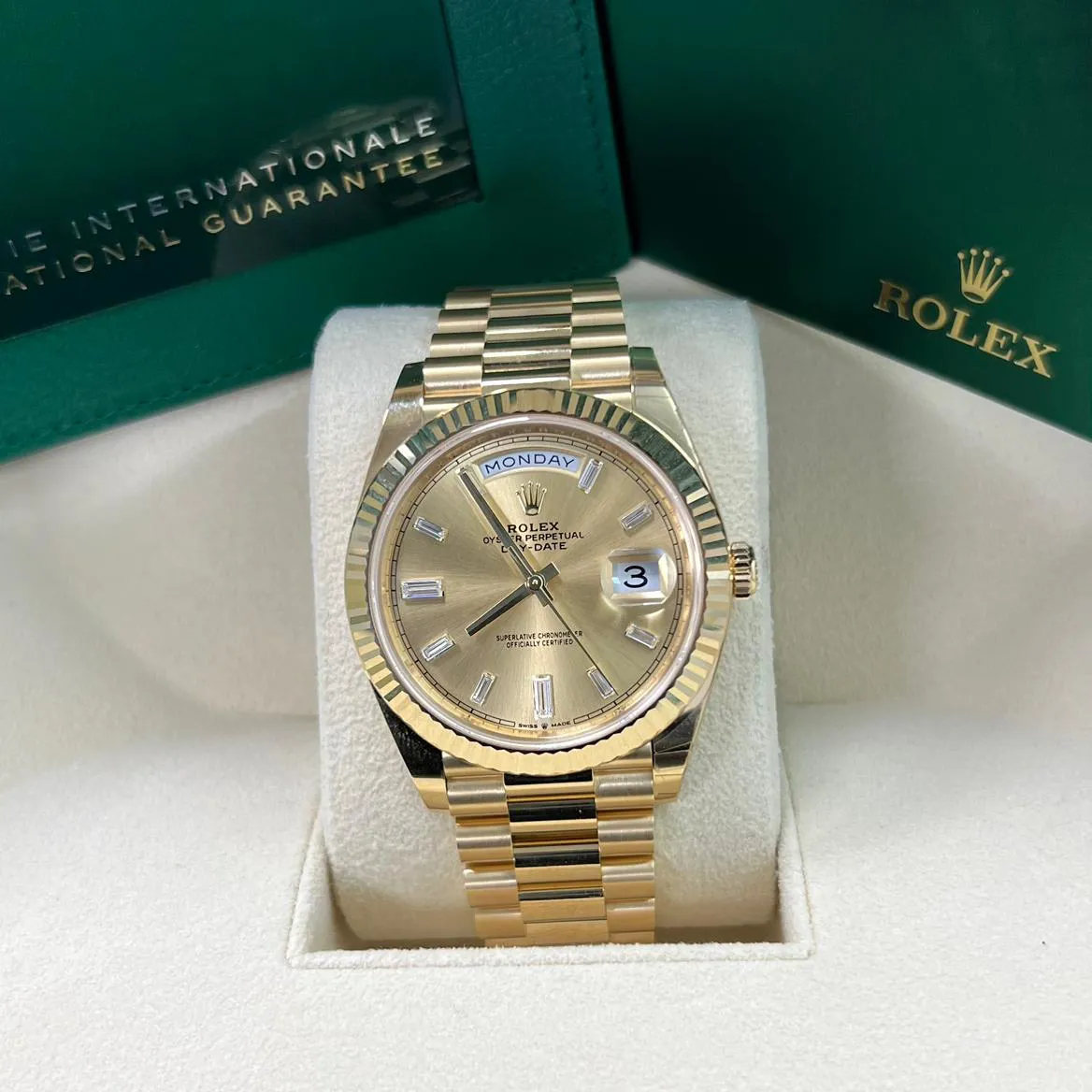 Rolex Day-Date 40 228238-0005 40mm 18k yellow gold Champagne 7