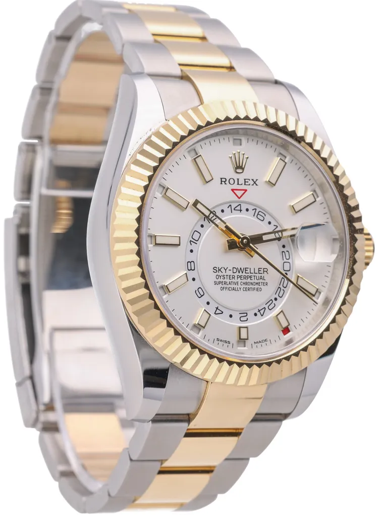 Rolex Sky-Dweller 326933 42mm Yellow gold and stainless steel White 4