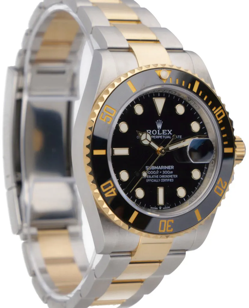 Rolex Submariner 126613LN 41mm Yellow gold and stainless steel Black 4