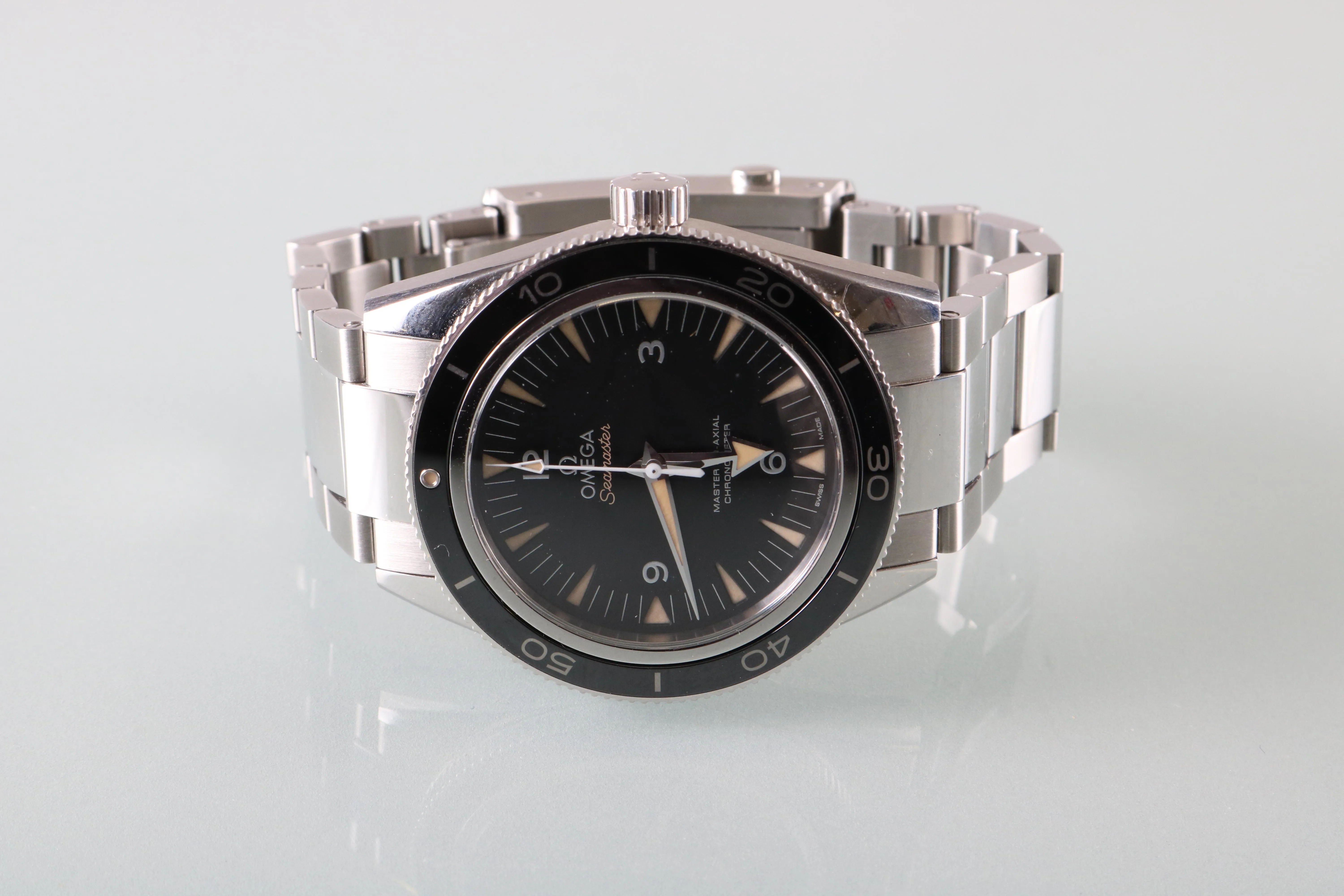 Omega Seamaster 300 233.30.41.21.01.001 40mm Stainless steel Black