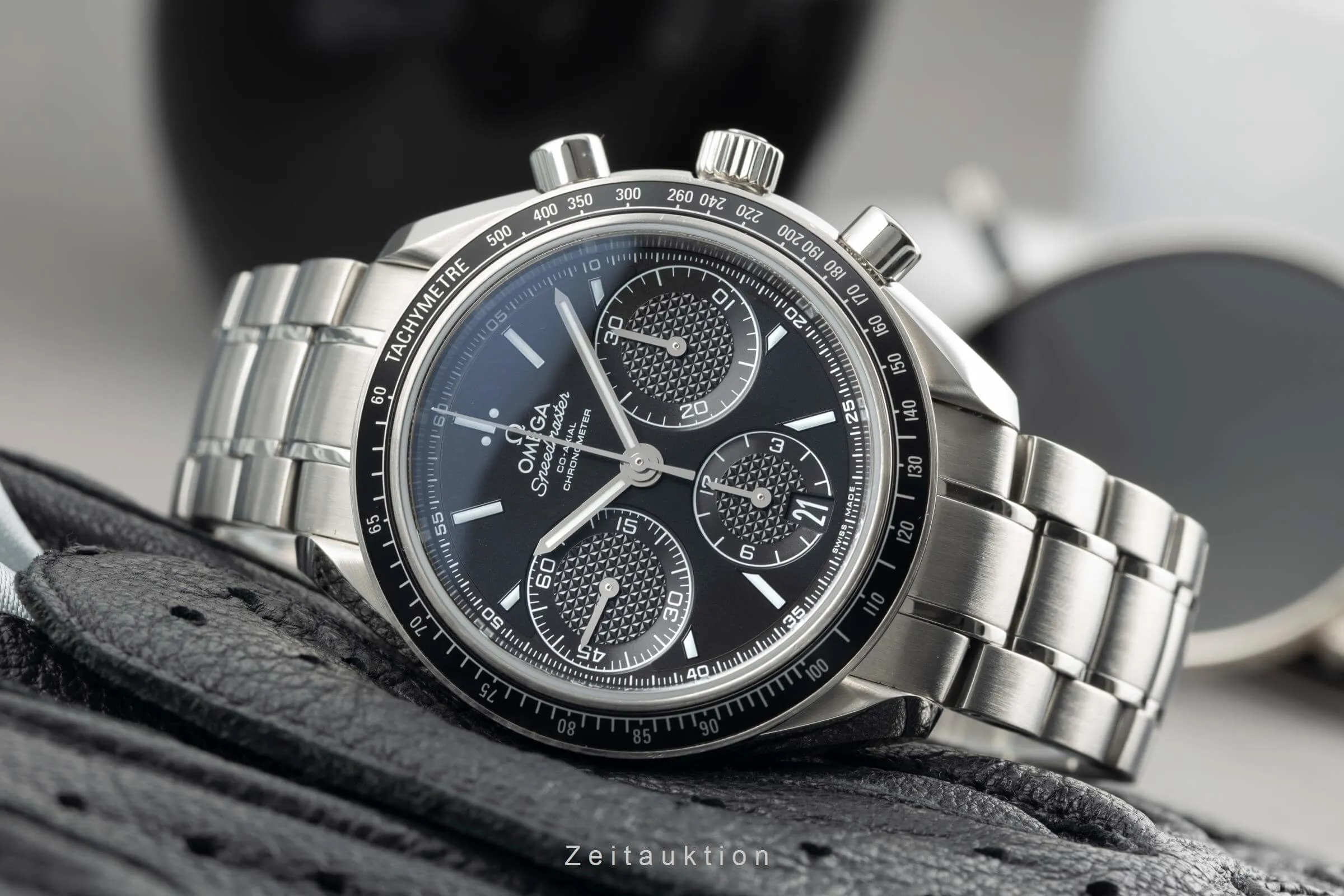 Omega Speedmaster Racing 326.30.40.50.01.001 40mm Stainless steel Black 1