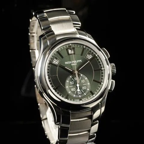 Patek Philippe Annual Calendar Chronograph 5905/1A-001 42mm Stainless steel Green