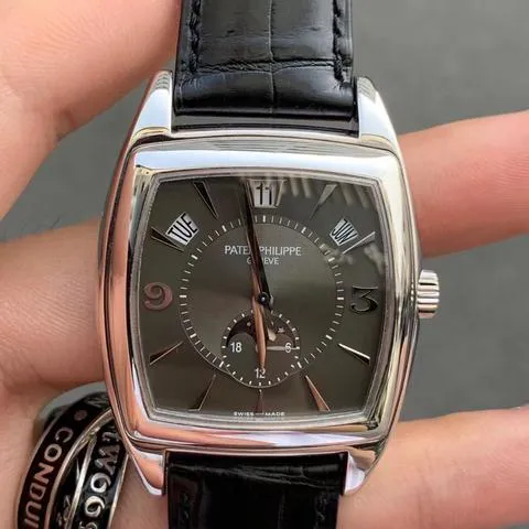 Patek Philippe Gondolo 5135G-010 38mm White gold Gray