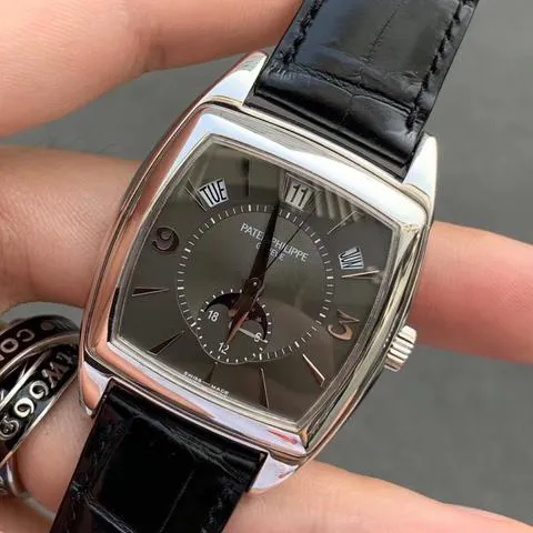 Patek Philippe Gondolo 5135G-010 38mm White gold Gray 2