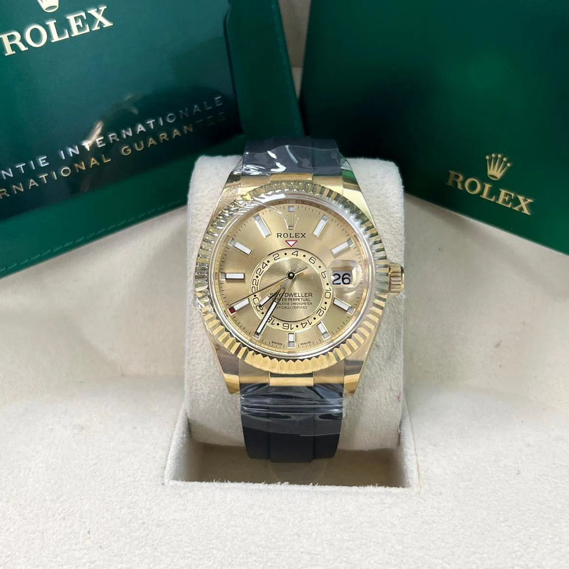 Rolex Sky-Dweller 326238-0007 42mm Yellow gold Champagne 7
