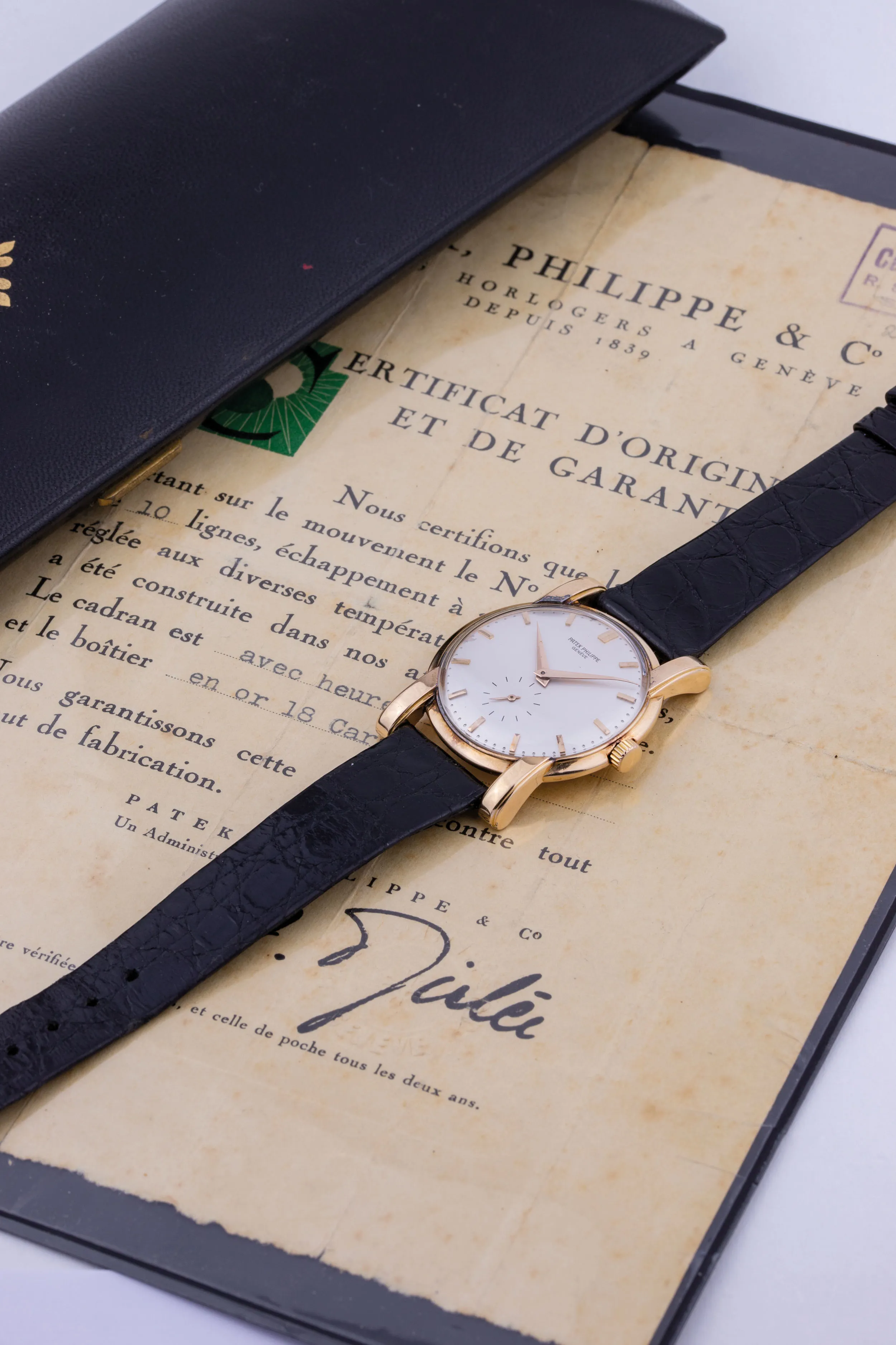 Patek Philippe Calatrava 2428 34mm Yellow gold 1