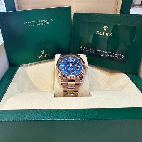 Rolex Sky-Dweller 336935 42mm Rose gold Blue