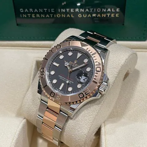 Rolex Yacht-Master 40 126621 40mm Yellow gold and Stainless steel Black 1